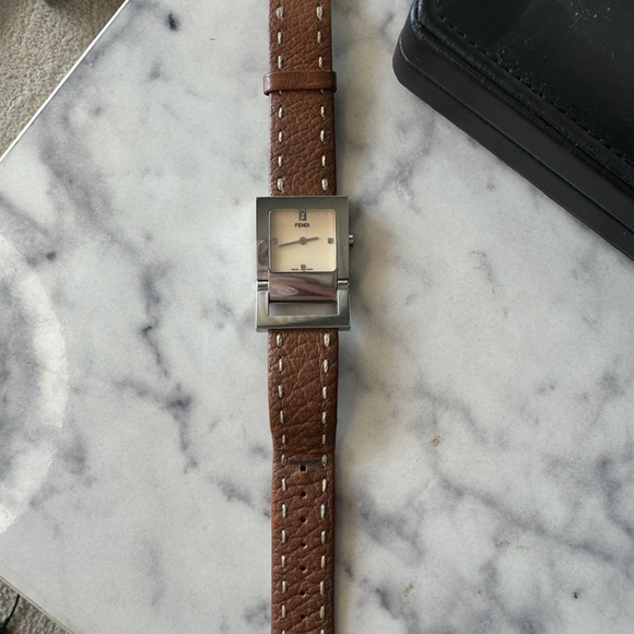 FENDI Olologi Watches Brown/Silver Stainless Steel/leather - Picture 3 of 8